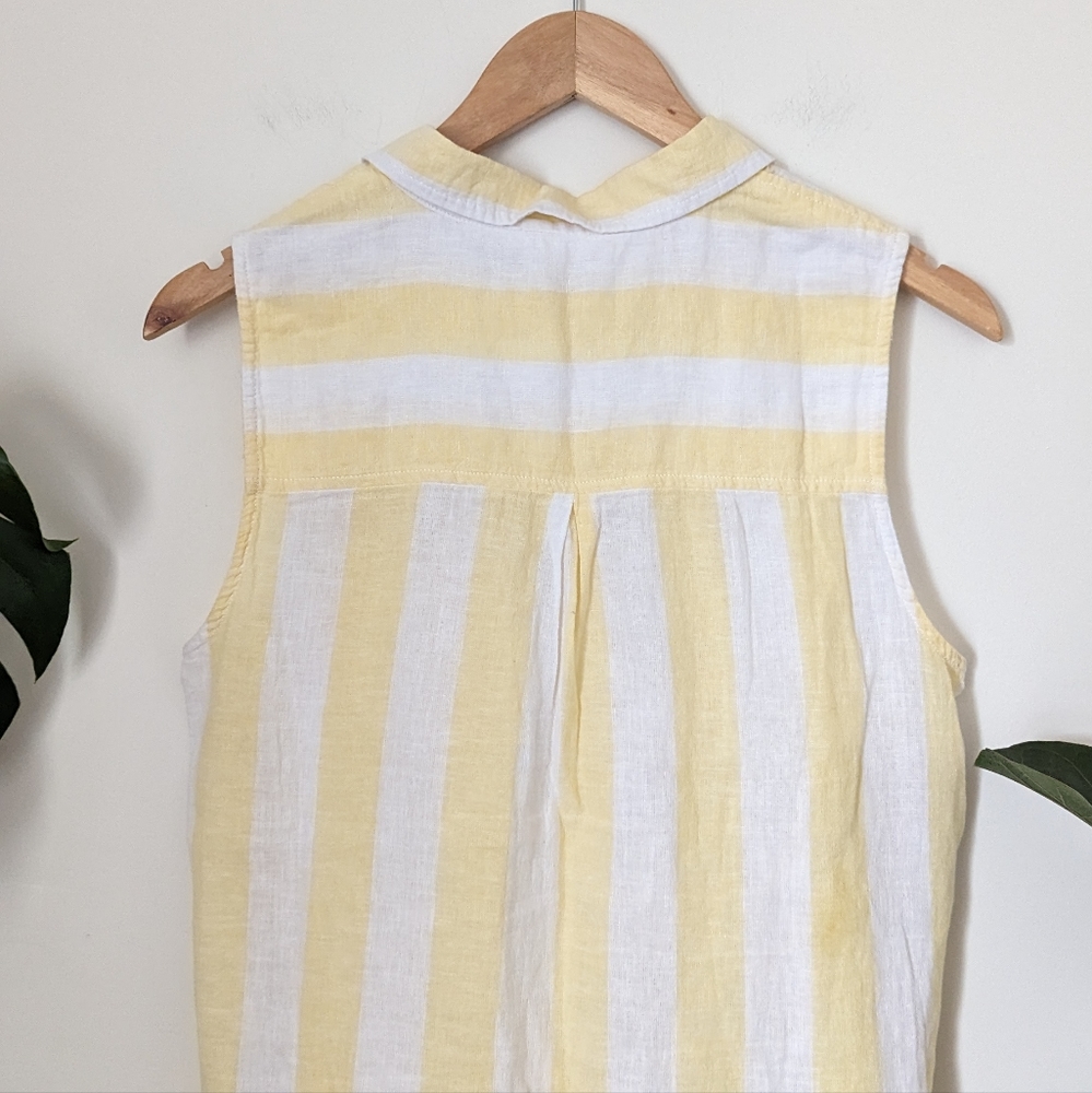 beachlunchlounge | Collection | Linen Tie Front Sleeveless Top - Picture 6 of 9